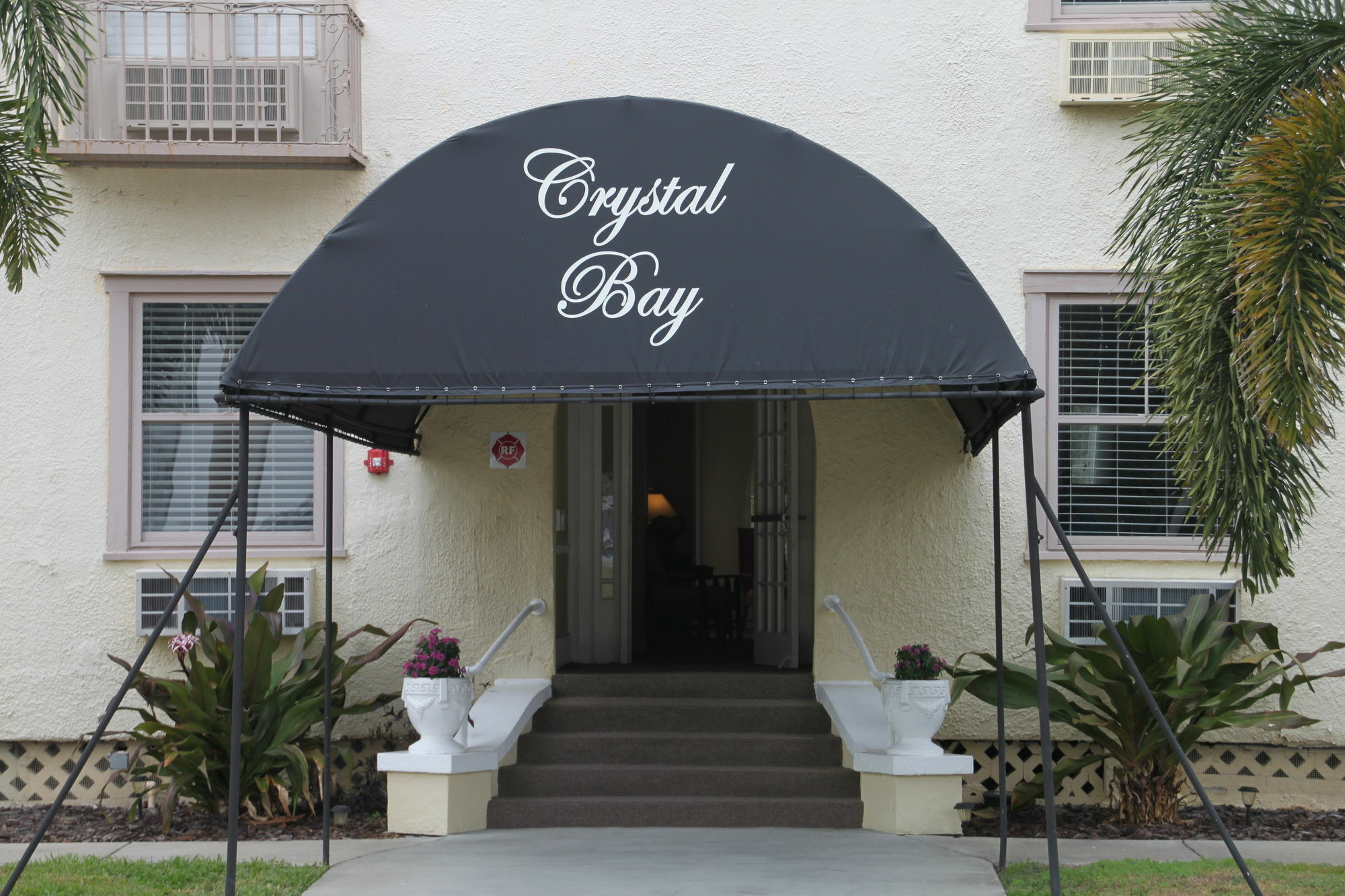Crystal Bay Historic Hotel Sint-Petersburg Buitenkant foto